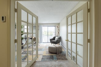 Building Photo - Westford Park Apartments