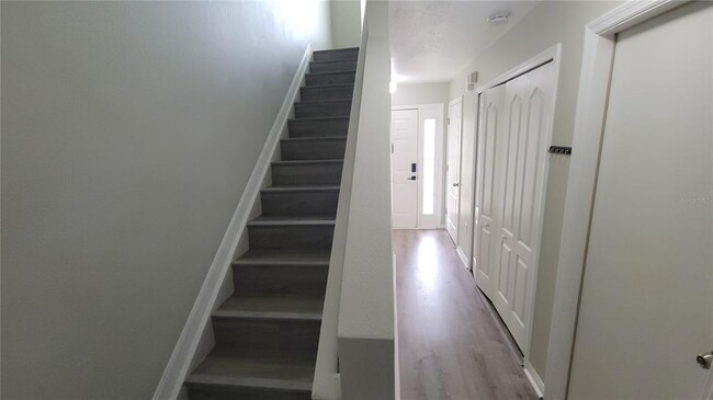 Building Photo - 4547 Ashburn Square Dr