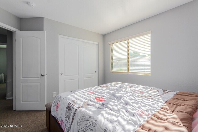 Building Photo - 25577 W Whyman St