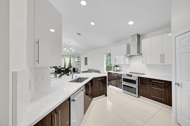 Building Photo - 12354 Antille Dr