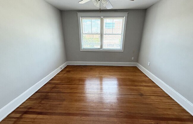 Building Photo - 2904 Jefferson Ave