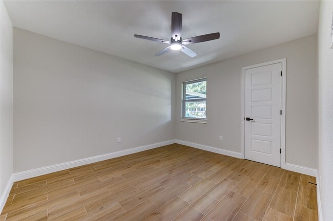 Building Photo - 3538 Truxton Dr