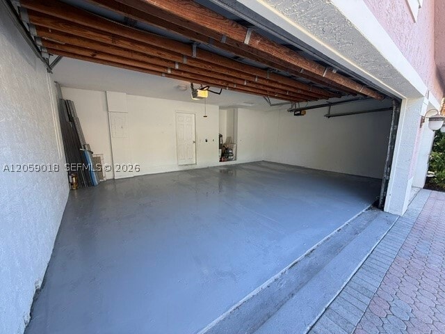 Building Photo - 5402 NW 120th Ave