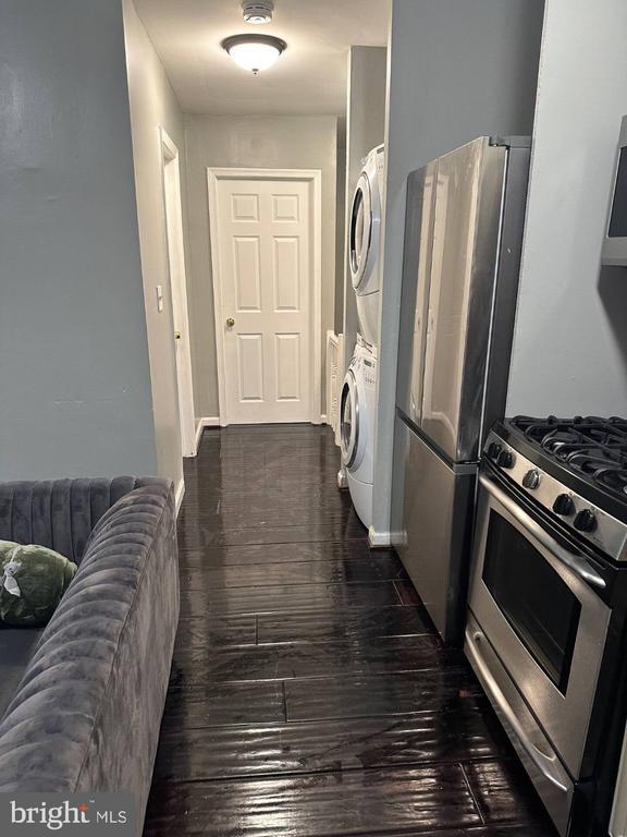 Building Photo - 1726 H St NE