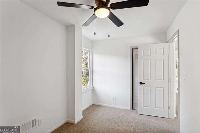 Building Photo - 1687 Porter Dr NW