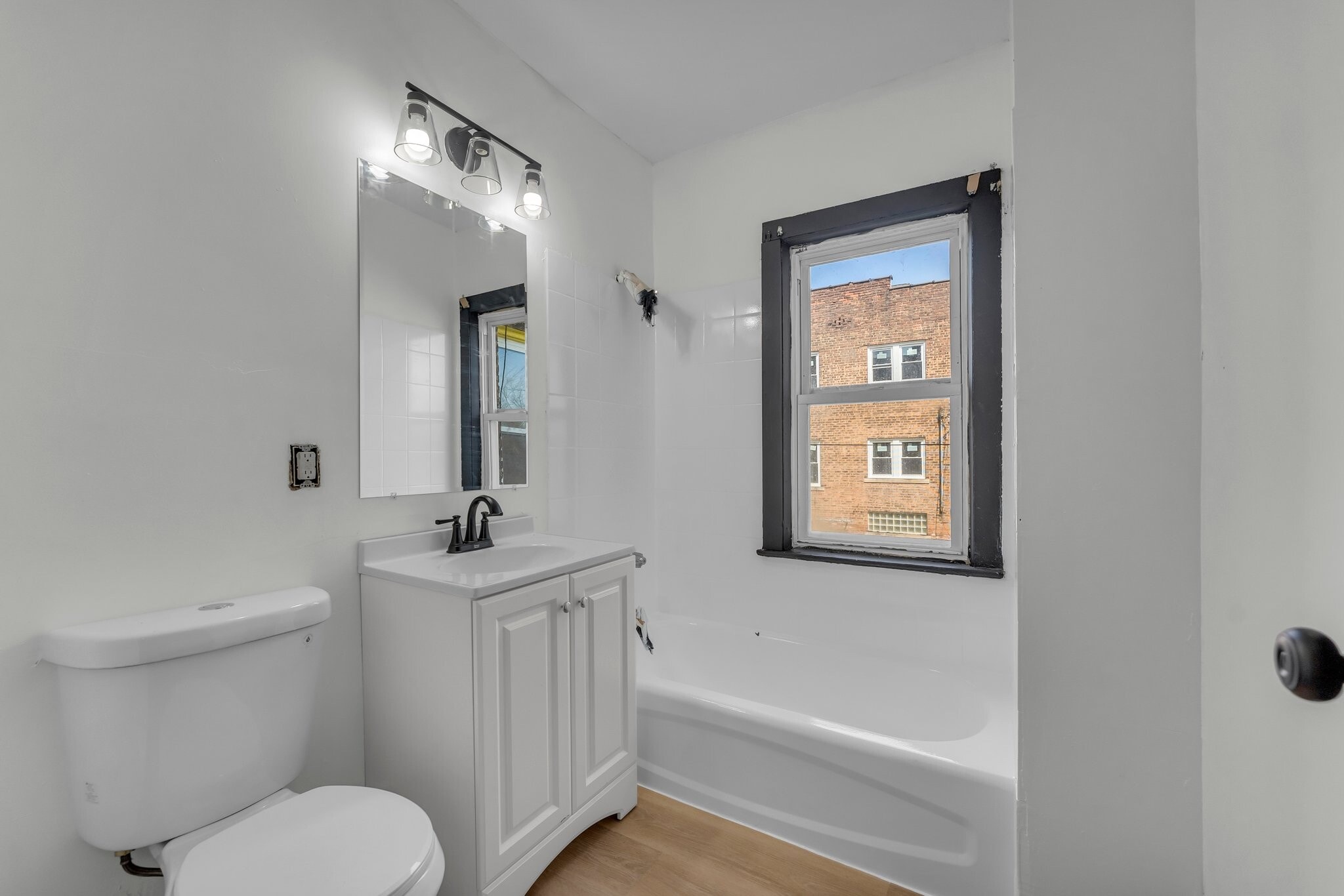 Building Photo - 3447 E 140th St