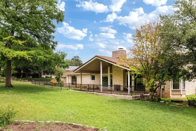 Building Photo - 611 Lido St