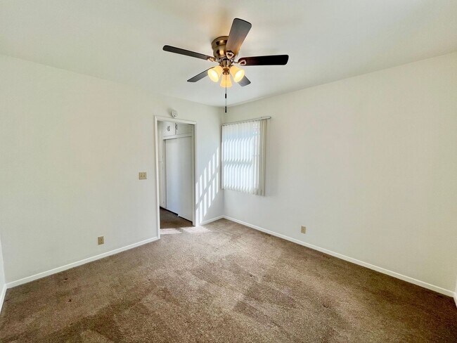 Building Photo - 4626-4630 Newport Ave