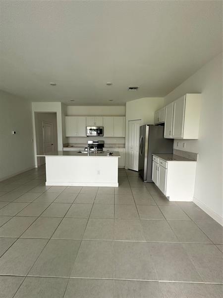 Building Photo - 4182 Lagoon Shore Dr