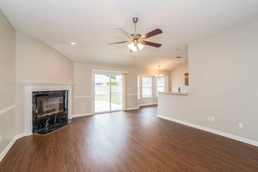 Building Photo - 12271 Scotts Cove Trail