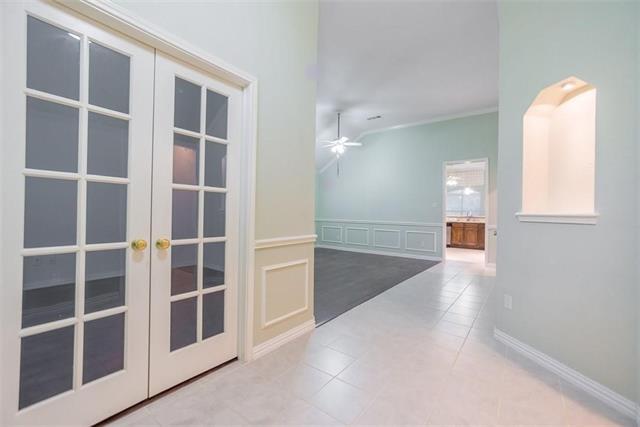 Building Photo - 2020 Westbury Ln