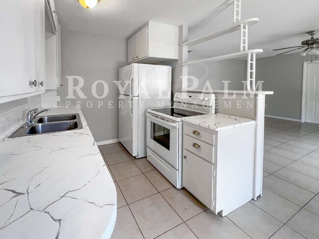 Building Photo - 9861 Orange River Blvd