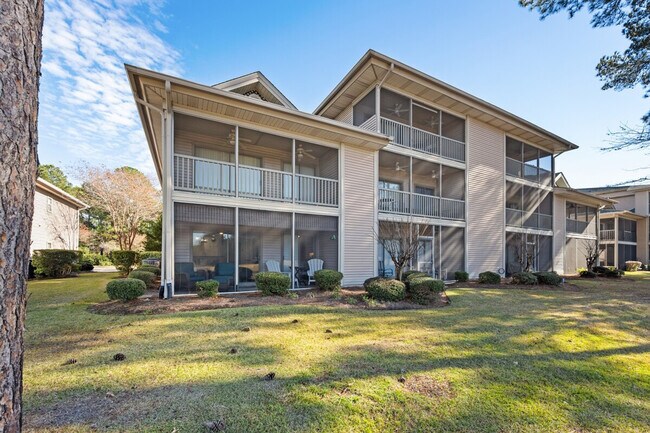 Building Photo - 568 Pinehurst Ln