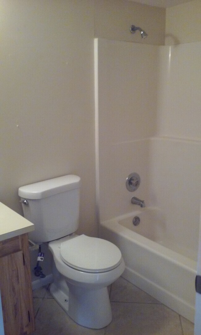 Building Photo - 7113 Golf Colony Ct