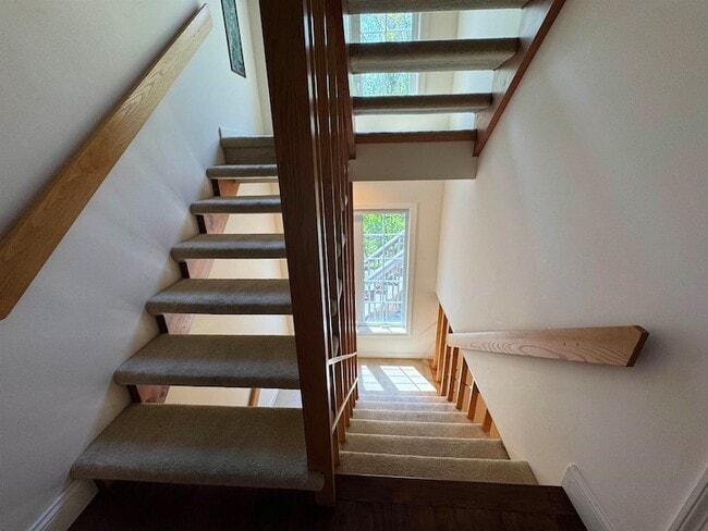 Building Photo - 524 Equinox on The Battenkill