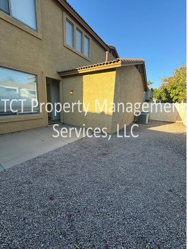 Building Photo - Cozy Three Bedroom House in Gated Mesa Community