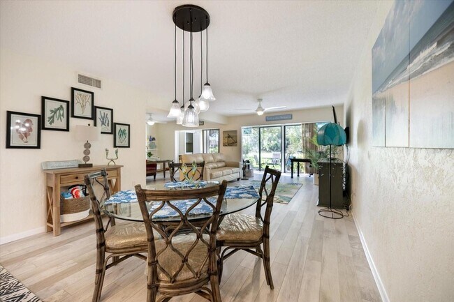 Building Photo - 864 Bird Bay Way