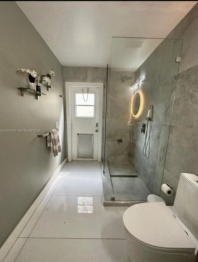 Building Photo - 1607 SW 157th Ave