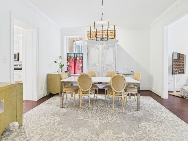 Building Photo - 2235 Venable St