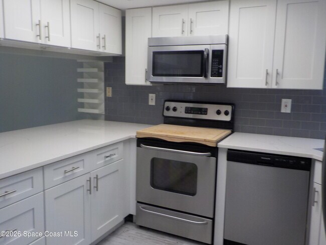 Building Photo - 1641 Sunny Brook Ln
