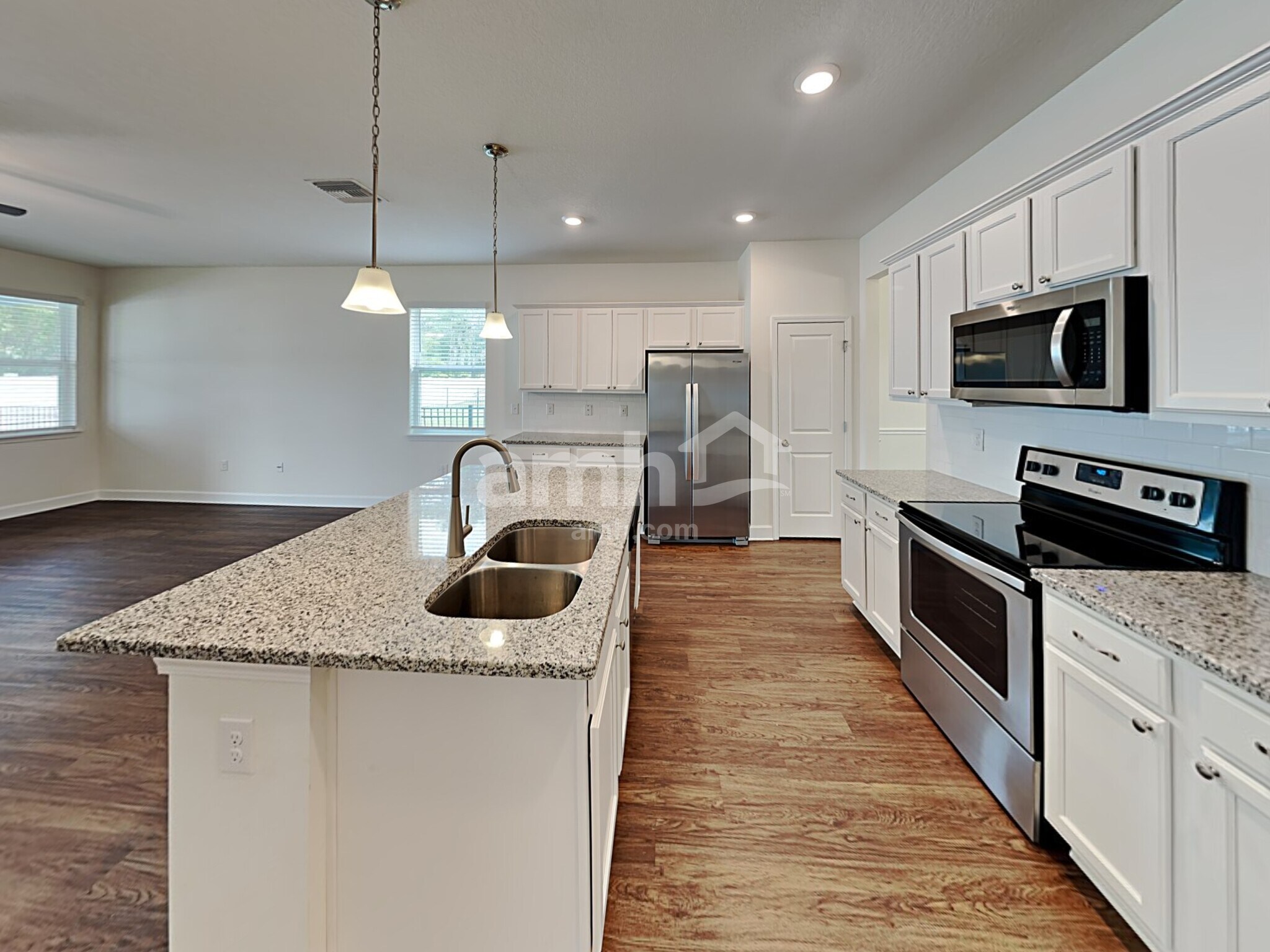 Building Photo - 307 Pine Terrace Dr