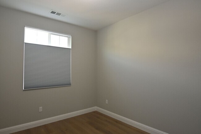 Building Photo - Stylish, Contemporary Campbell 4/2 home with Patio & Attached Garage