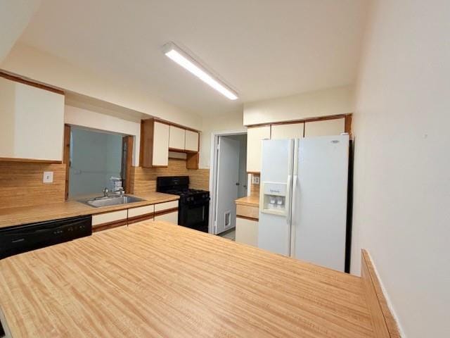 Building Photo - 8660 NW 26th Pl