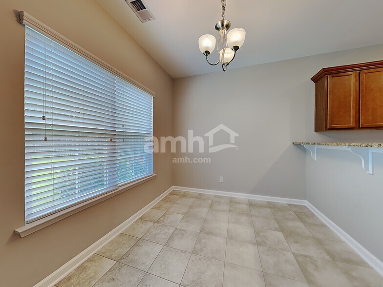 Building Photo - 514 Stonebridge Cir