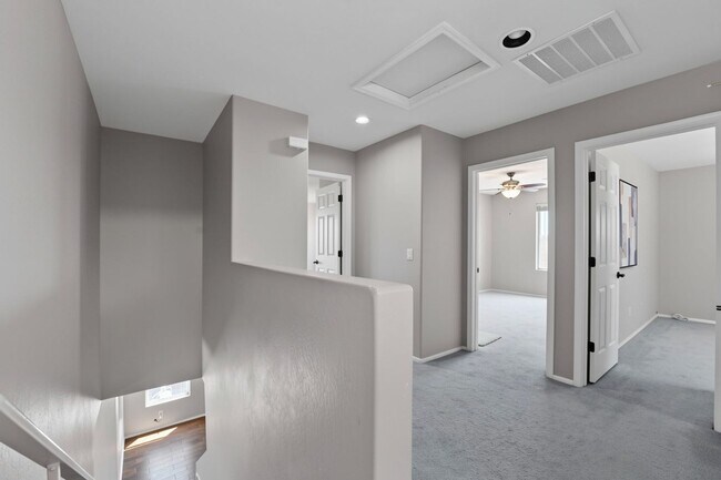 Building Photo - Gated Chandler Living | 4 Bedrooms in Top-Rated School District