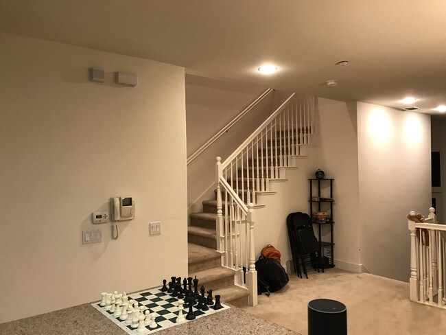 Building Photo - 4201 Juniper Ln