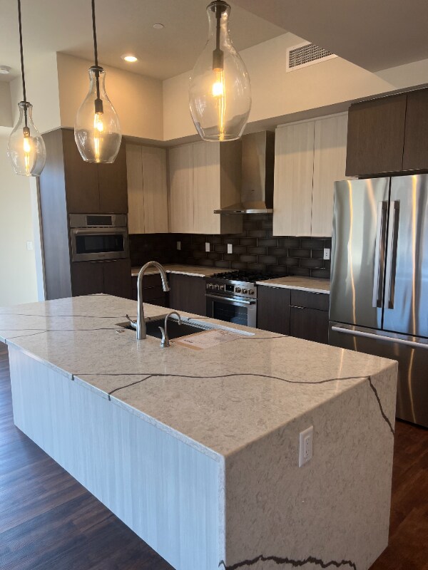 Building Photo - 1579 W Riverstone Dr