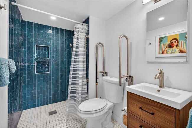 Building Photo - 1541 S Ocean Blvd