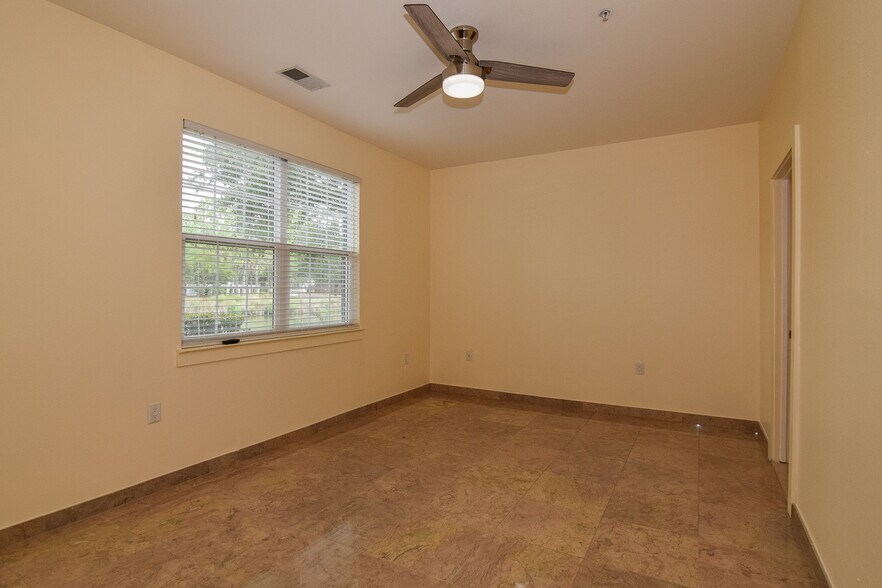 Building Photo - 1481 Cambridge Lakes Dr