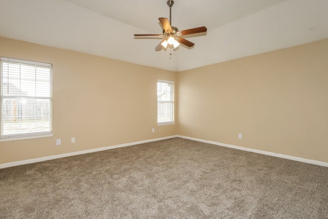 Building Photo - 8929 Bent Grass Loop E