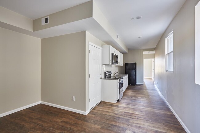 Primary Photo - 5514 Woodland Ave