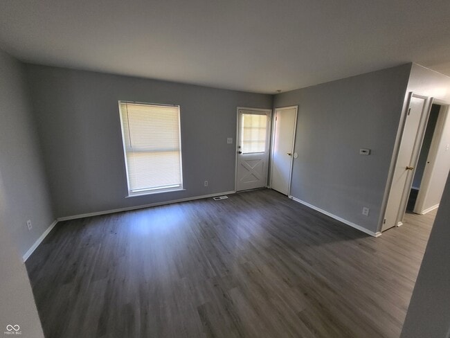 Building Photo - 4113 Diller Dr