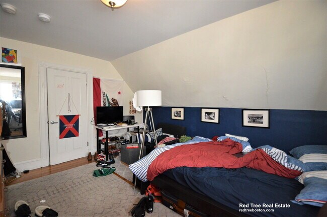 Building Photo - 5 Murdock Terrace