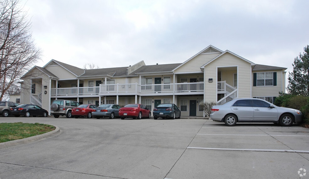 Harper Square Apartments 2201 Harper Square Apartments Lawrence KS