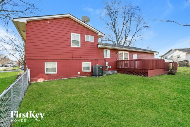 Building Photo - 3468 Simmons Dr