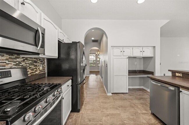 Building Photo - 6759 Pasturelands Pl