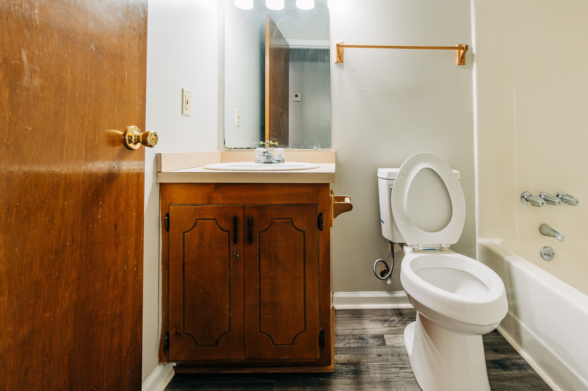 Building Photo - 1210 Douglas MacArthur St