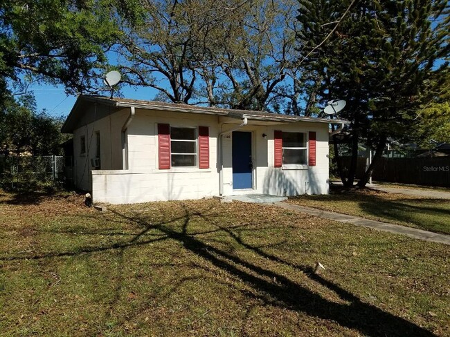 Primary Photo - 1300 Fountainhead Dr