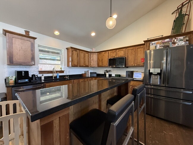 Building Photo - Stunning Single Level Home with Sprawling Fenced Yard