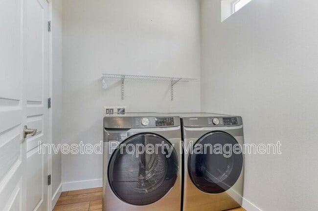 Building Photo - 11972 W Long Cir