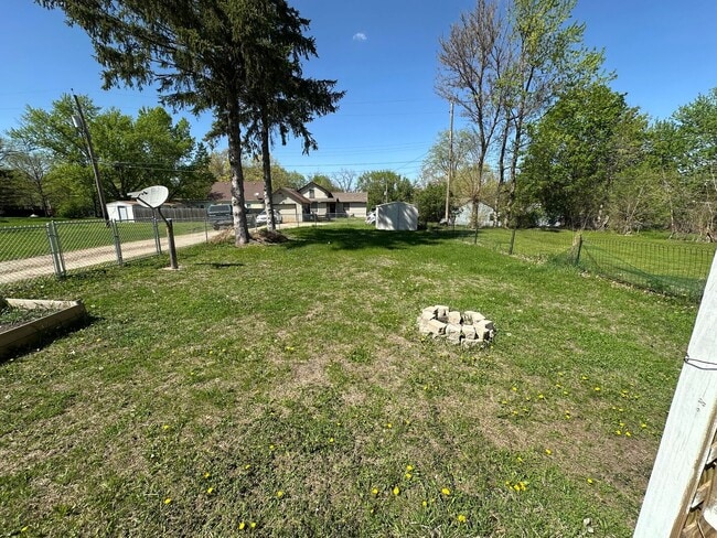 Building Photo - 2 Bedroom House in Webster City $750