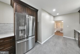 Building Photo - 6166 Mechanicsville Rd