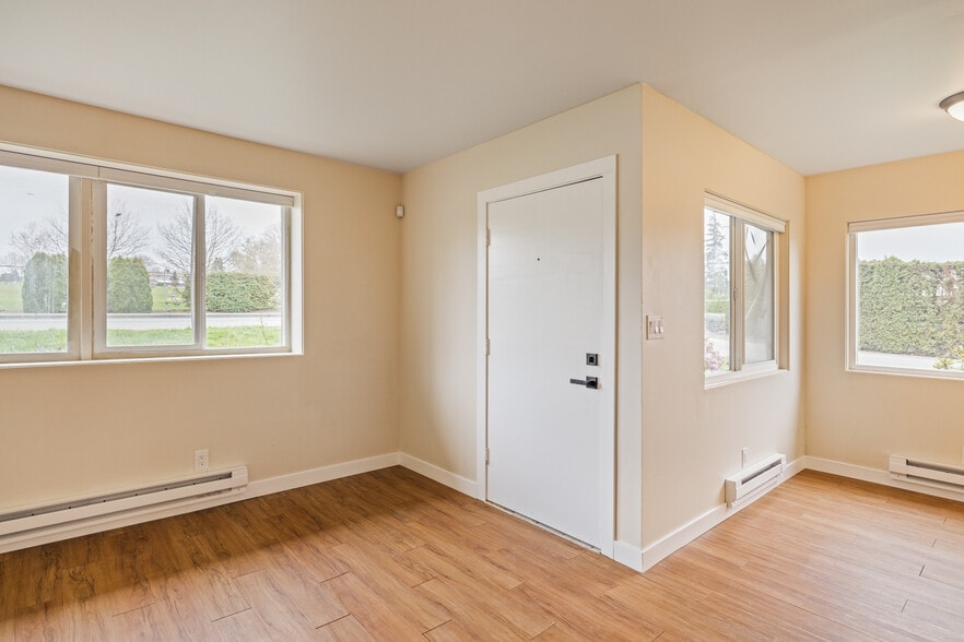 Building Photo - 1201 E Fir St