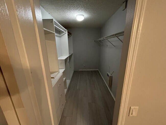 Building Photo - 12436 Dawn Vista Dr