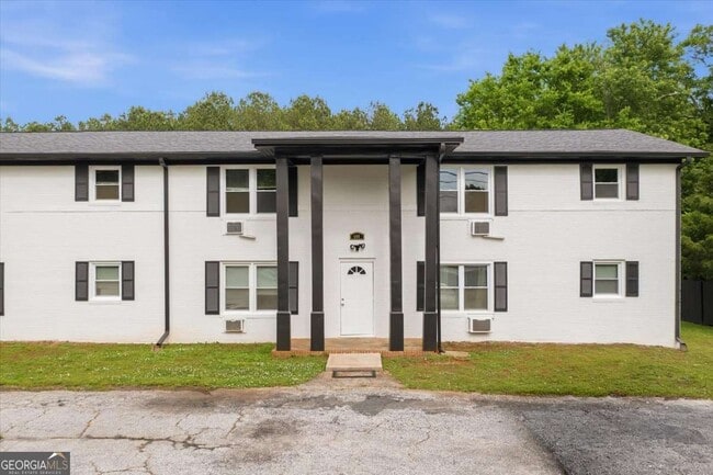 Building Photo - 610 N College Dr