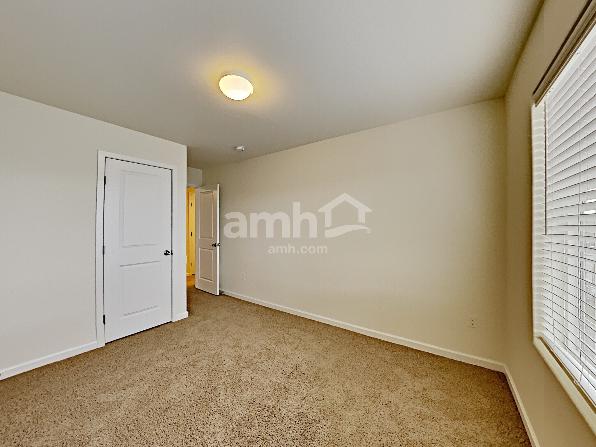 Building Photo - 2159 NW Woodland Dr